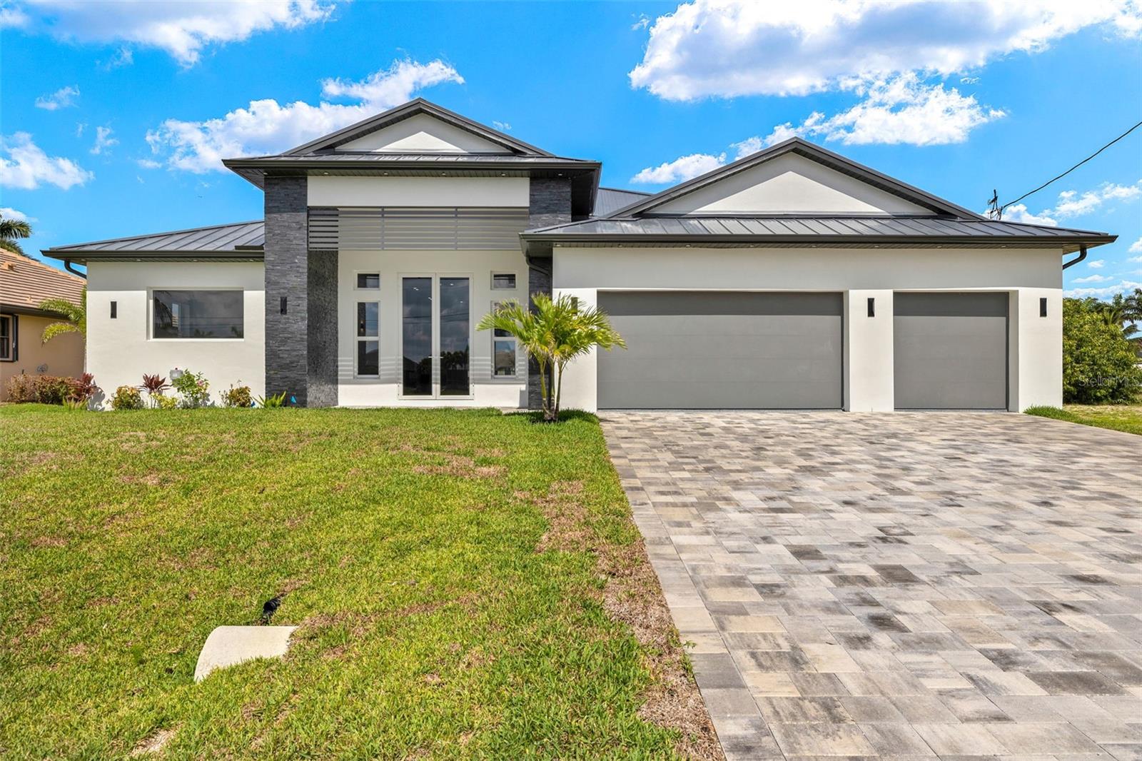 Image 2 of 50 For 816 39th Avenue