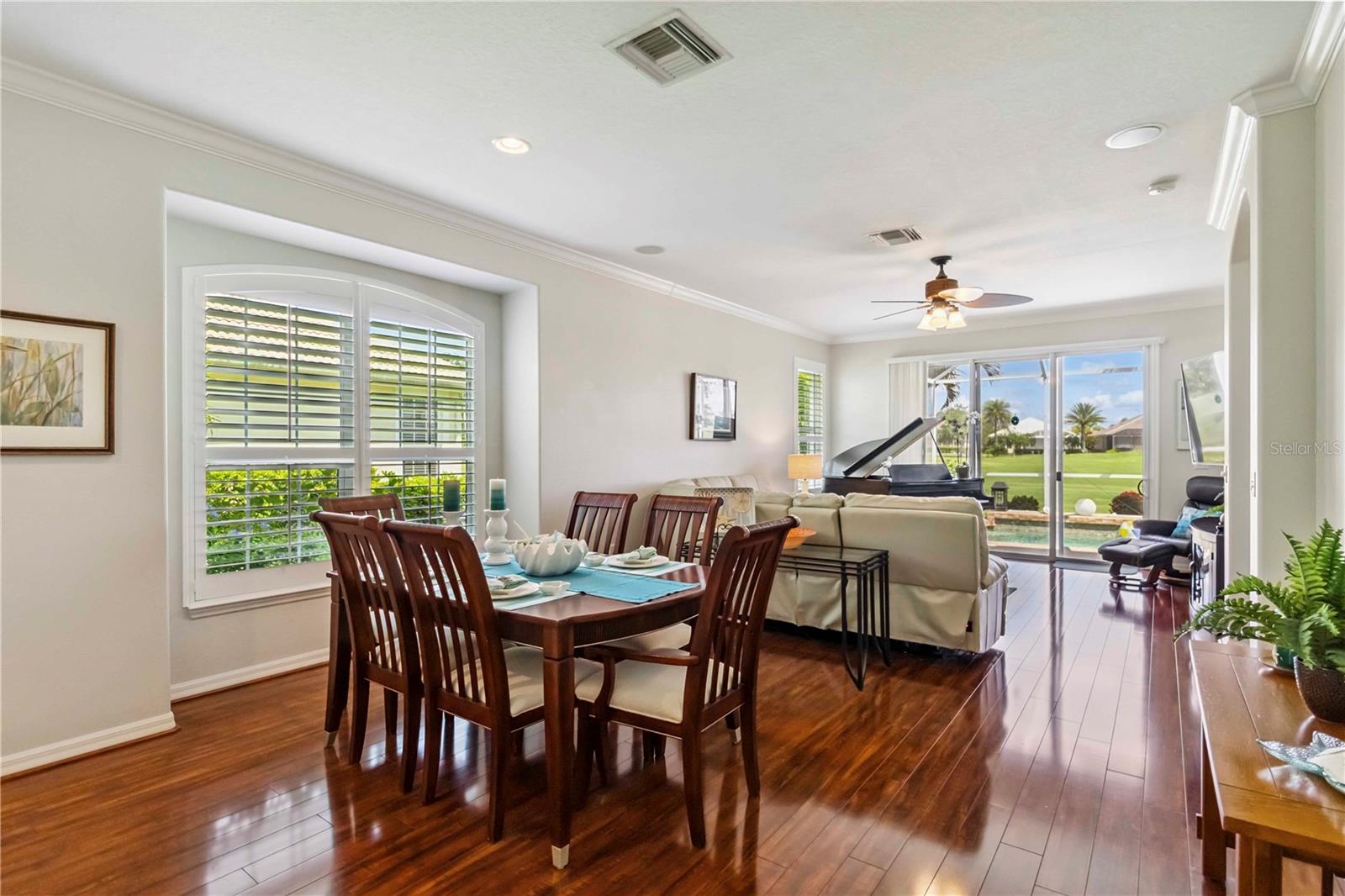 Image 10 of 70 For 4567 Whispering Oaks Dr