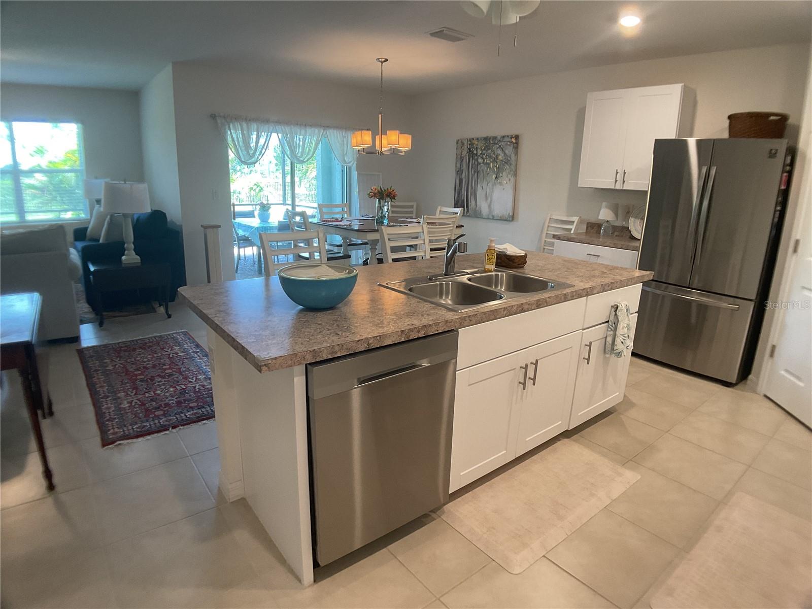Image 22 of 39 For 25228 Lenox Circle
