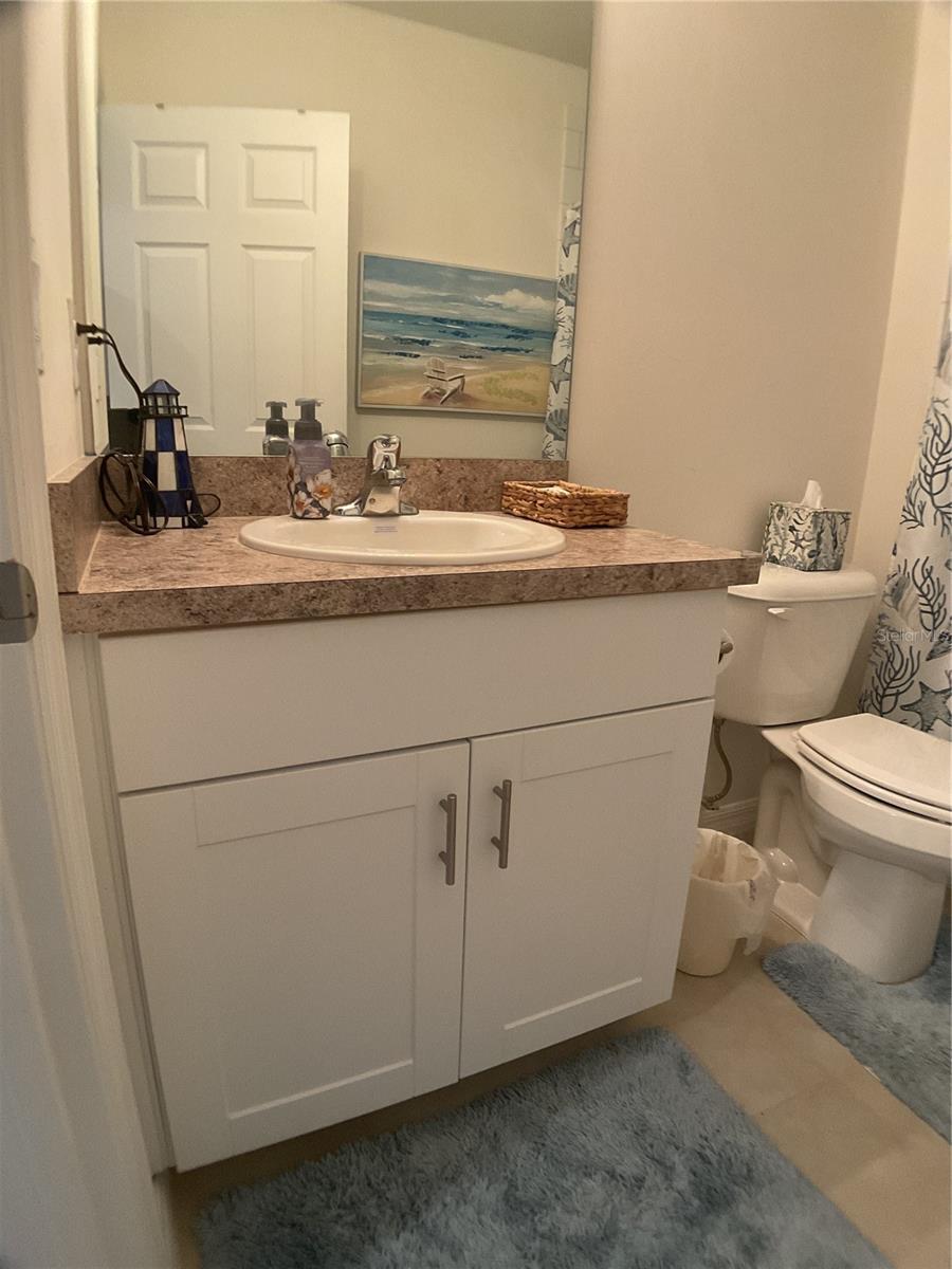 Image 32 of 39 For 25228 Lenox Circle