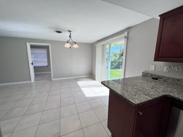 Image 10 of 26 For 424 Vannell Street