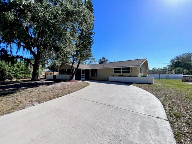 Image 3 of 26 For 424 Vannell Street
