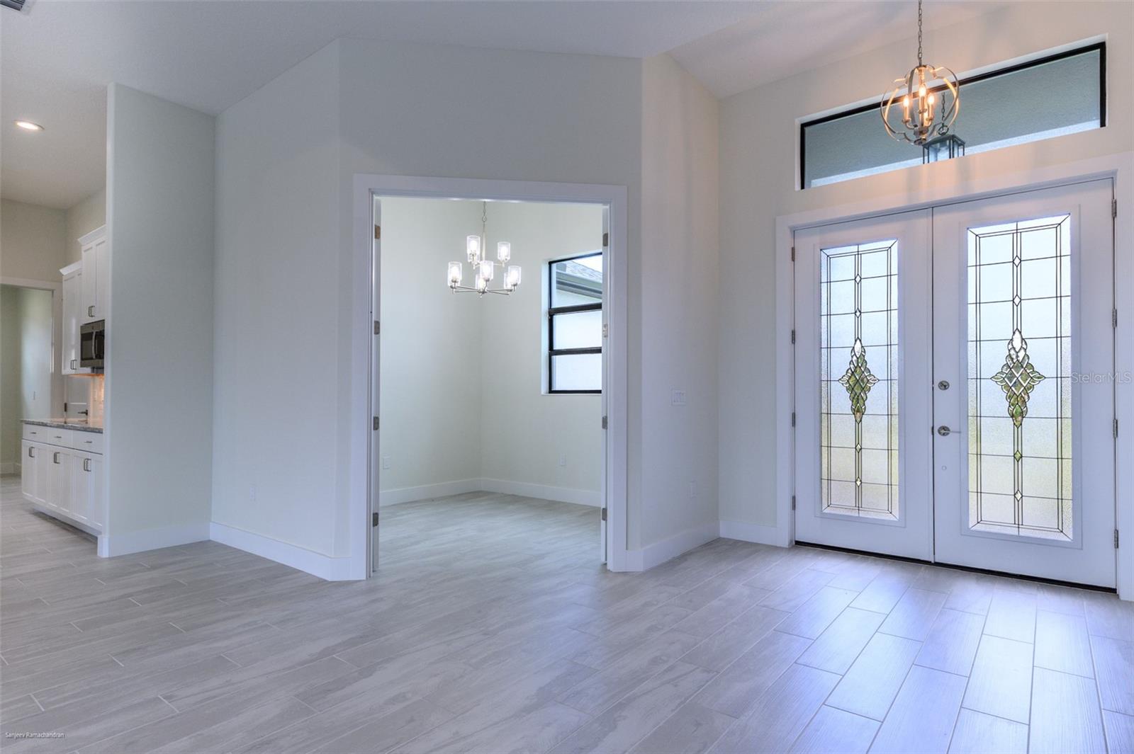 Image 7 of 45 For 9445 Galaxie Circle