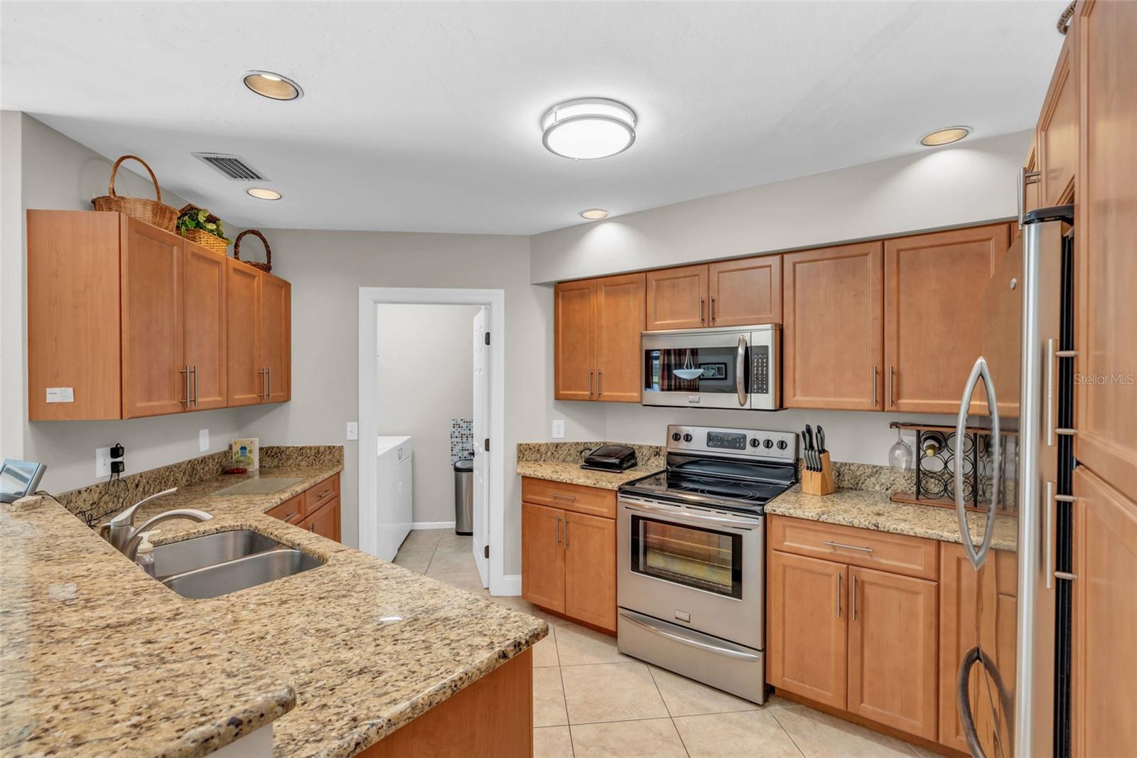 Image 21 of 36 For 7150 Golden Eagle Court 213