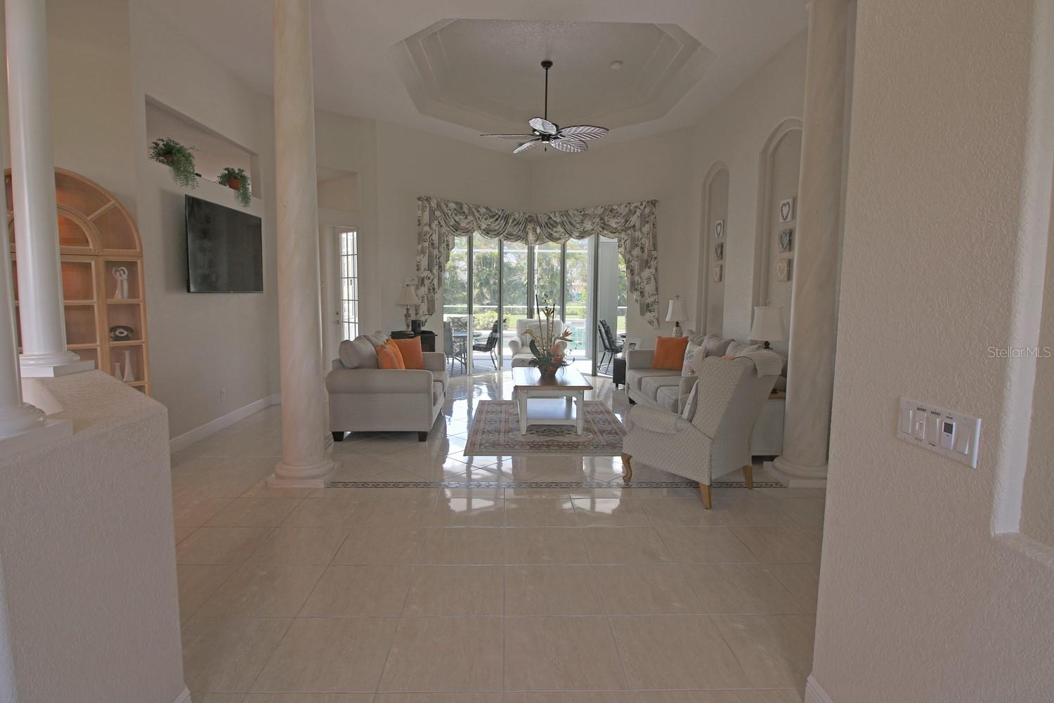 Image 11 of 90 For 260 Rotonda Boulevard E