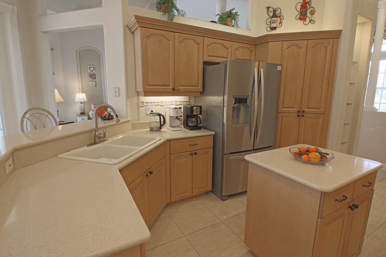 Image 19 of 90 For 260 Rotonda Boulevard E