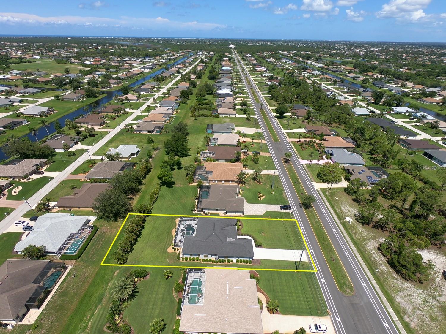 Image 32 of 90 For 260 Rotonda Boulevard E