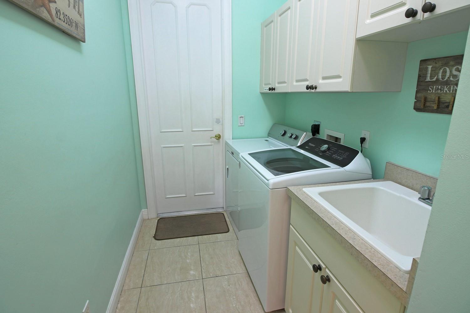 Image 58 of 90 For 260 Rotonda Boulevard E