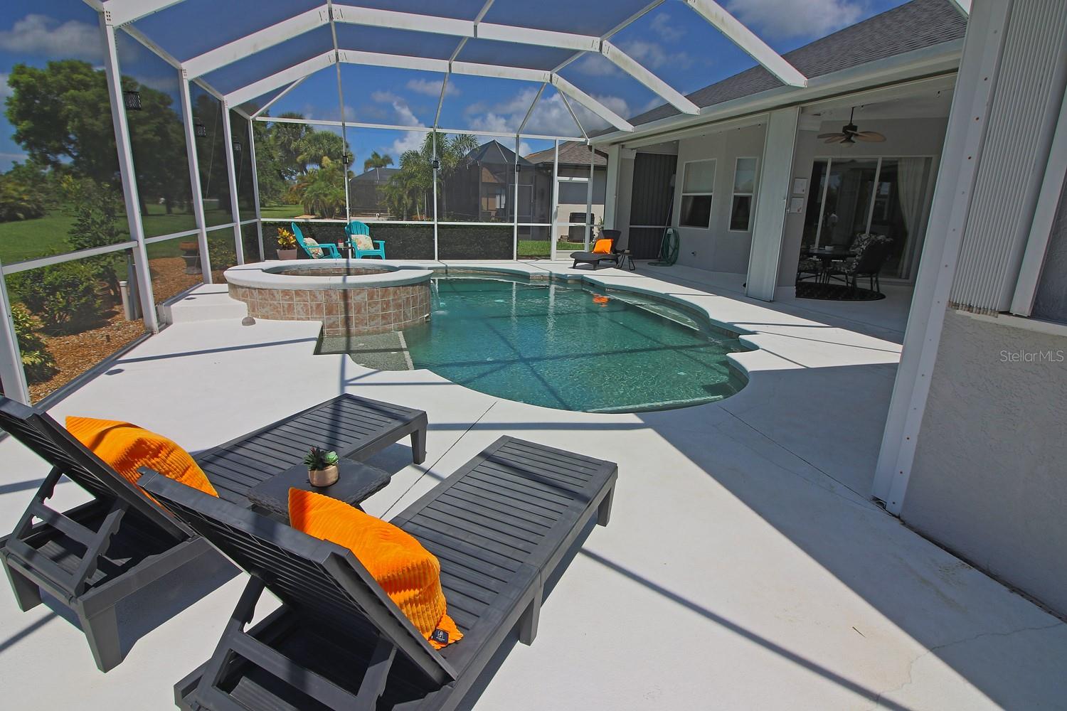 Image 9 of 90 For 260 Rotonda Boulevard E
