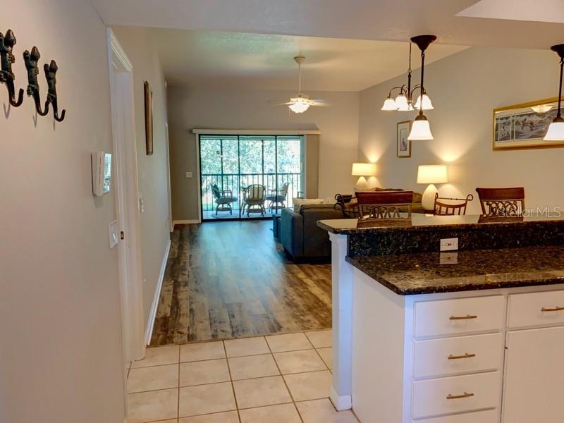 Image 8 of 28 For 1375 Saxony Circle 123