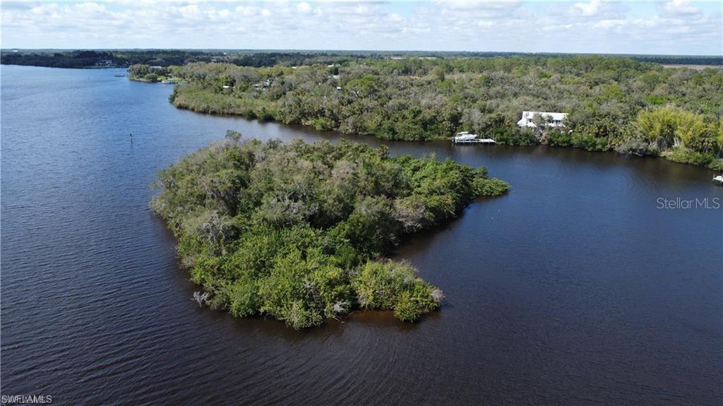 Image 12 of 21 For  Island  