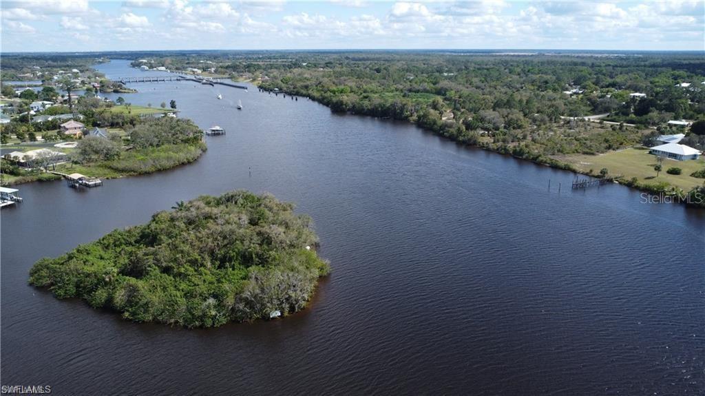 Image 15 of 21 For  Island  