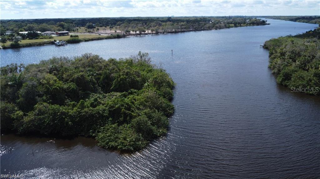 Image 4 of 21 For  Island  