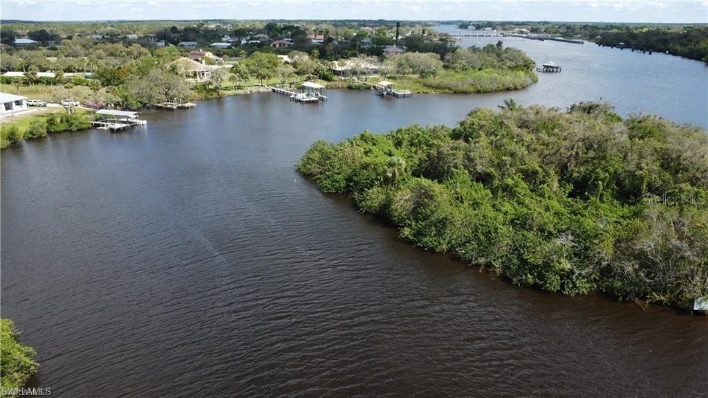 Image 6 of 21 For  Island  