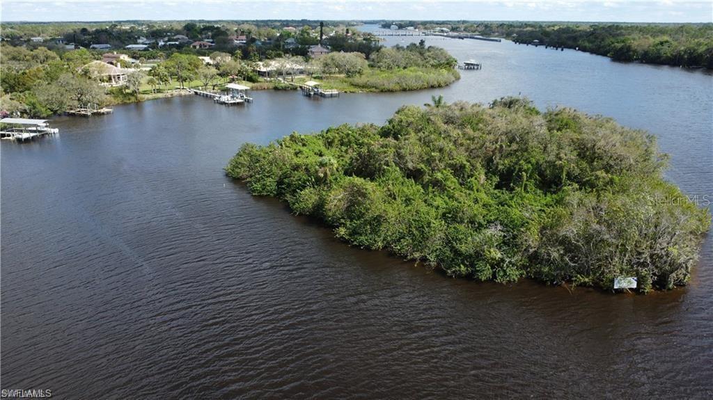 Image 7 of 21 For  Island  