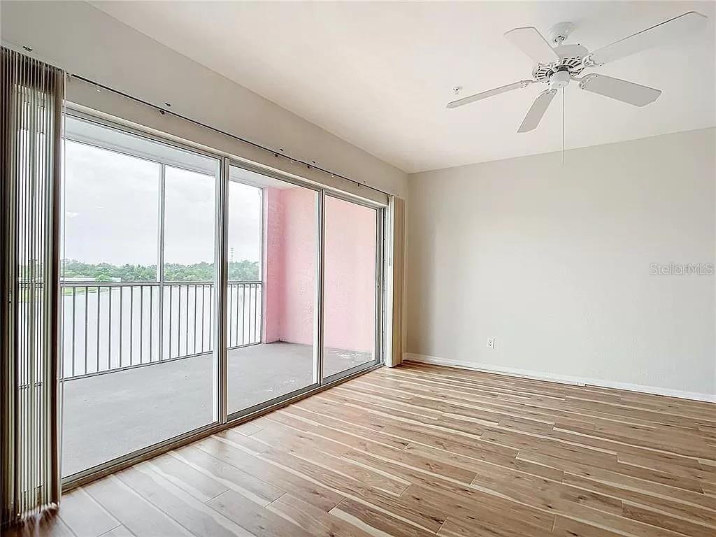 Image 15 of 22 For 2120 Heron Lake Drive 202