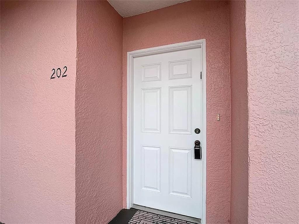 Image 16 of 22 For 2120 Heron Lake Drive 202