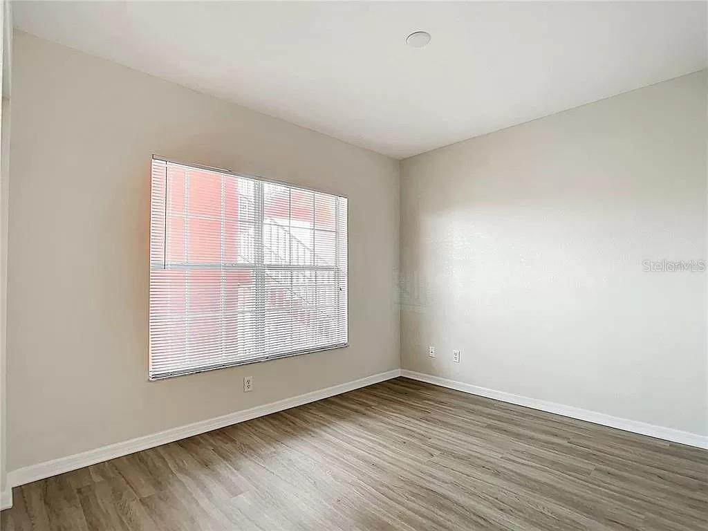 Image 20 of 22 For 2120 Heron Lake Drive 202