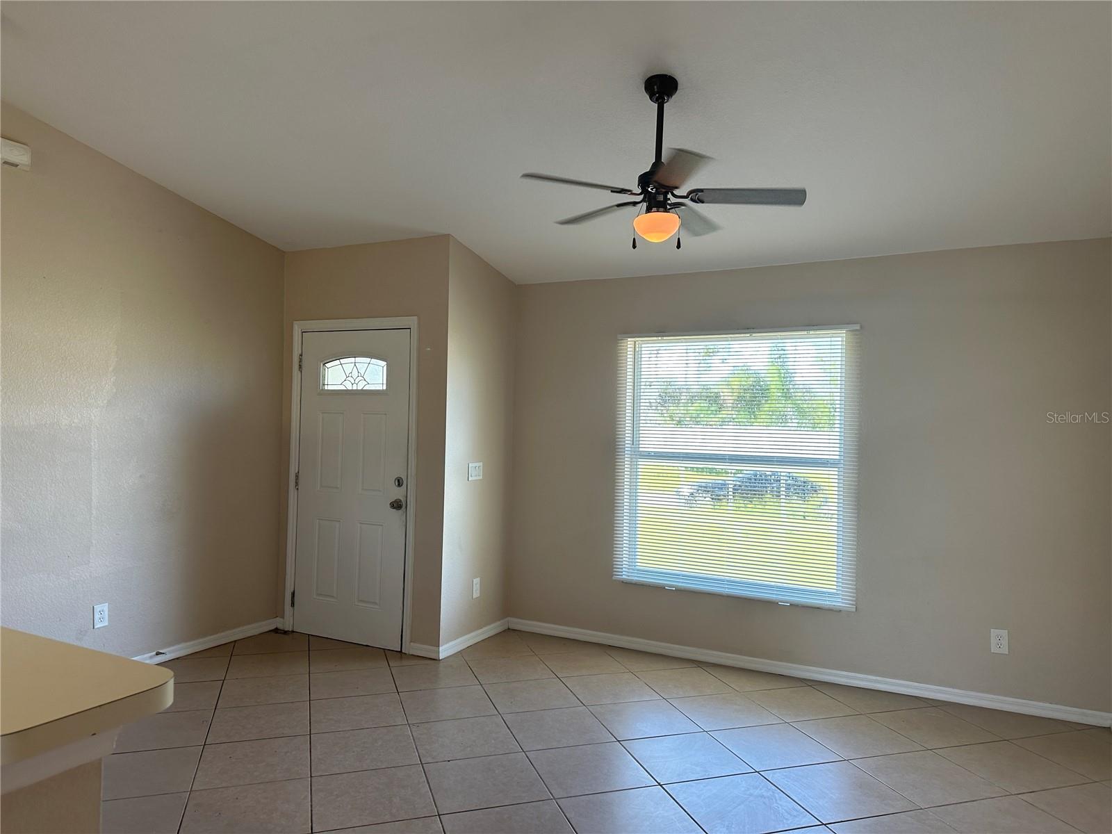 Image 4 of 15 For 3942 Oconto Avenue