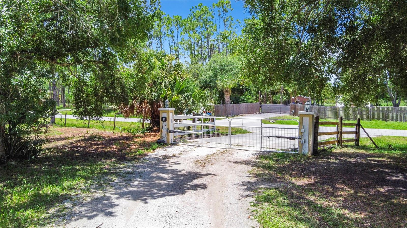 Image 12 of 59 For 6594 Buckboard Street
