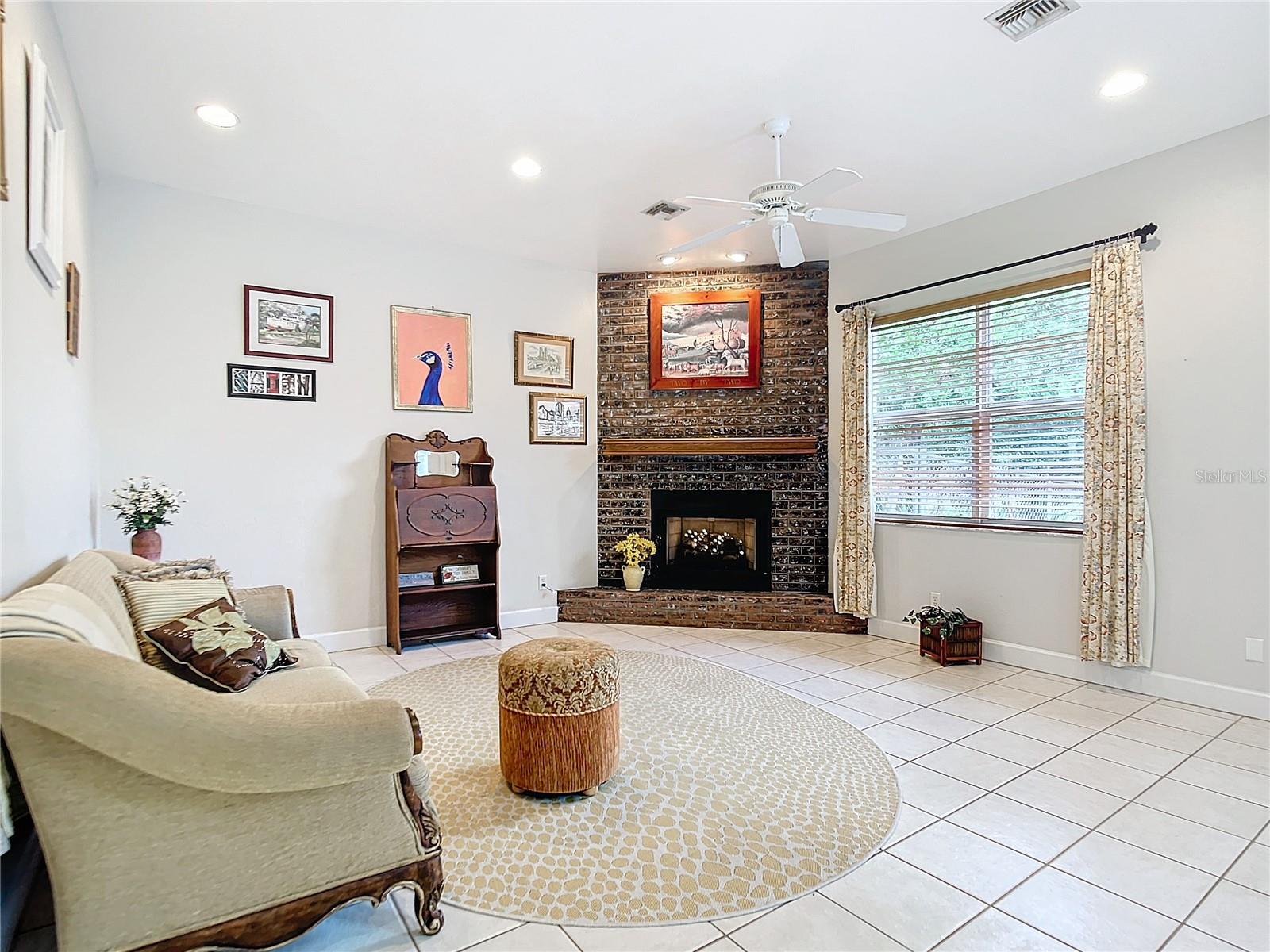 Image 25 of 59 For 6594 Buckboard Street