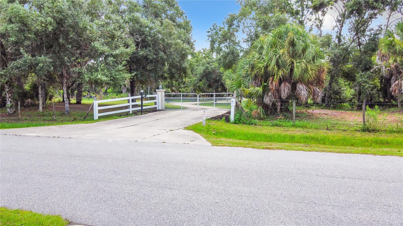 Image 55 of 59 For 6594 Buckboard Street