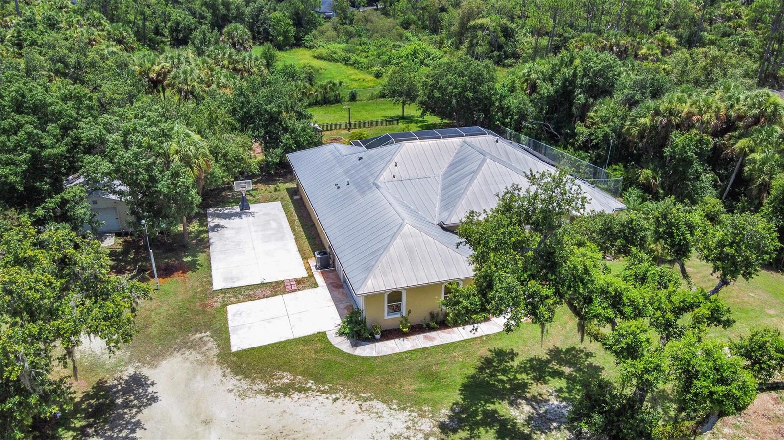 Image 6 of 59 For 6594 Buckboard Street