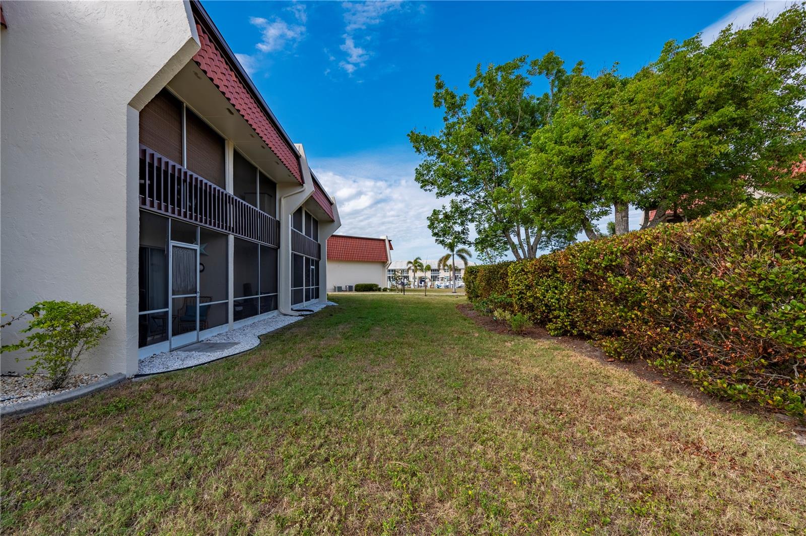 Image 33 of 48 For 311 Garvin Street 301b