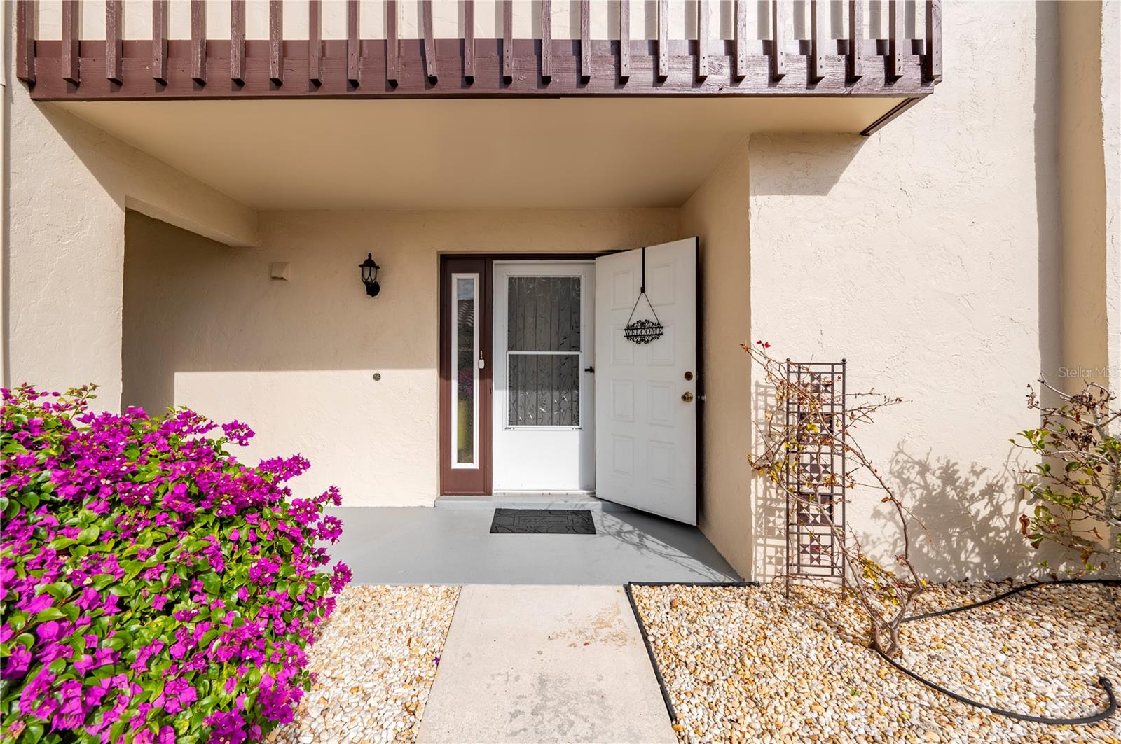 Image 6 of 48 For 311 Garvin Street 301b