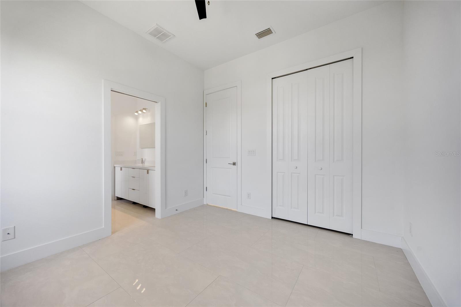 Image 26 of 38 For 16322 Nogales Court