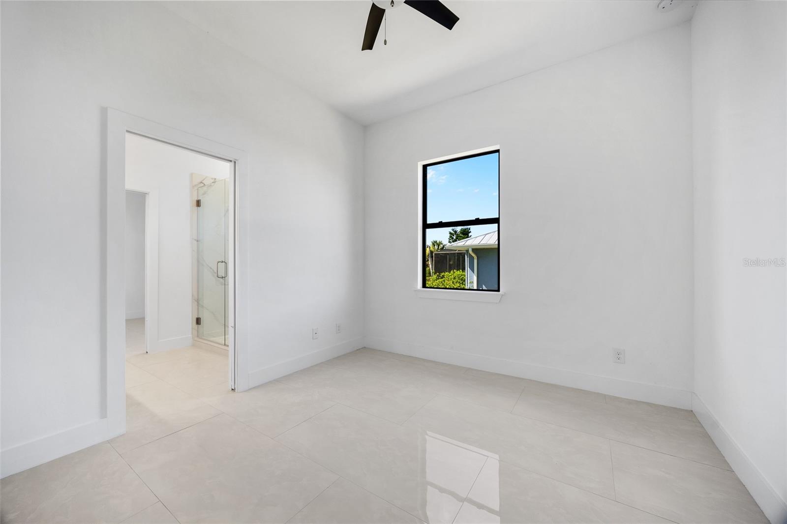 Image 30 of 38 For 16322 Nogales Court
