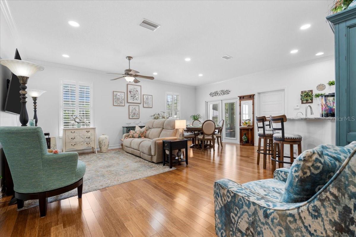 Image 12 of 47 For 233 Durrance Street