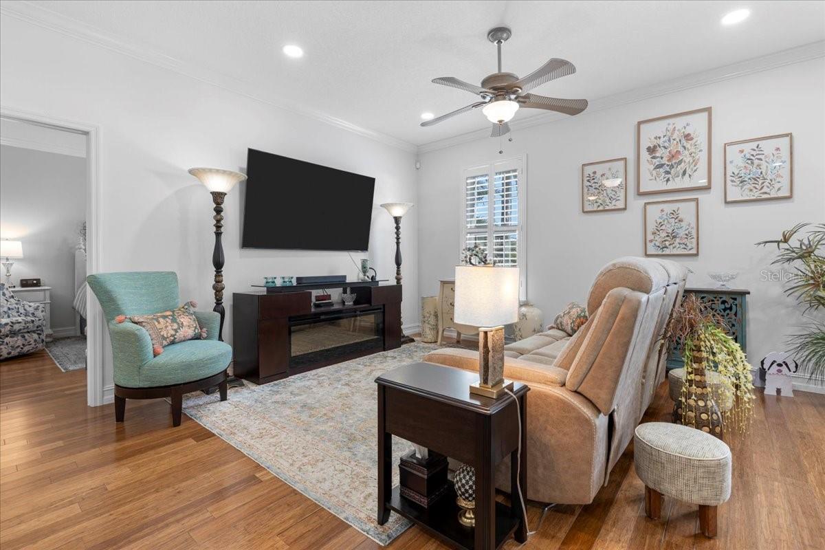 Image 13 of 47 For 233 Durrance Street