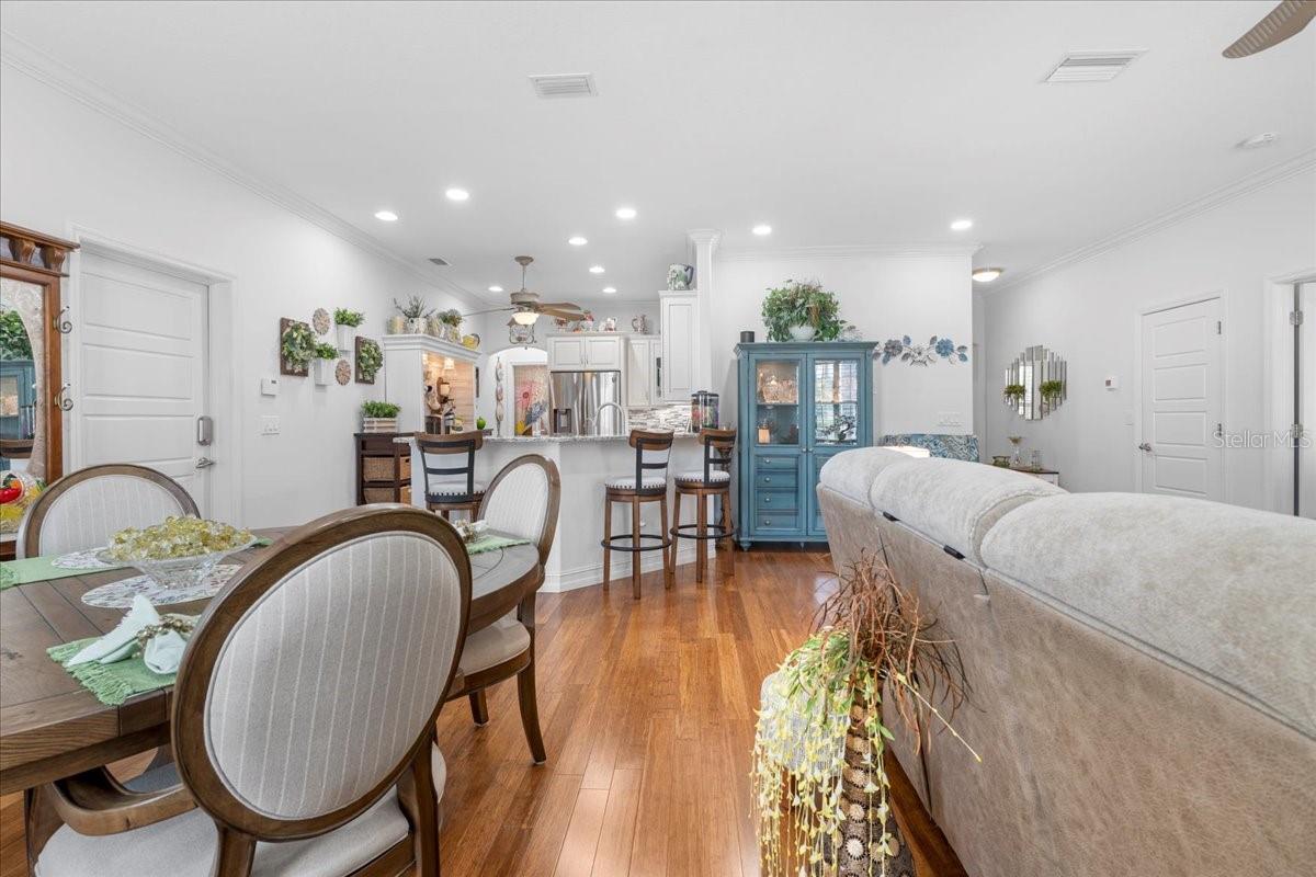 Image 15 of 47 For 233 Durrance Street