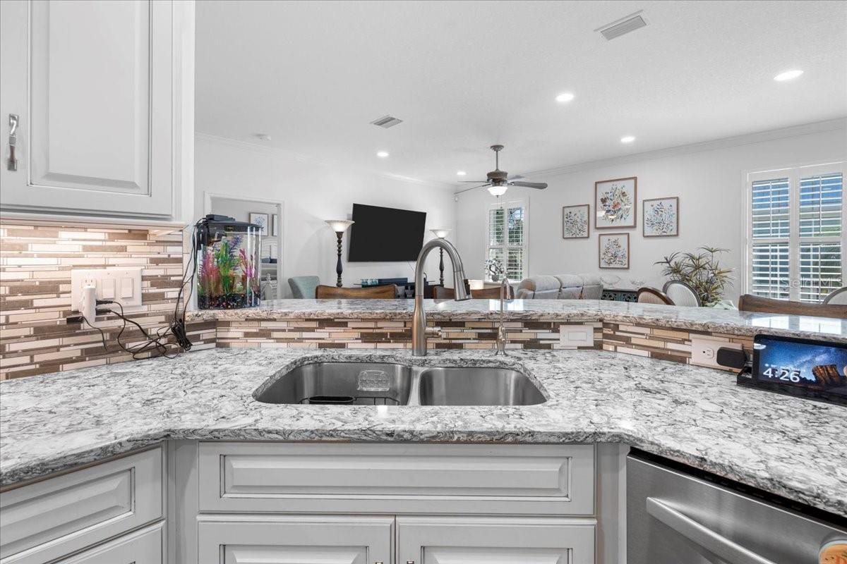 Image 19 of 47 For 233 Durrance Street