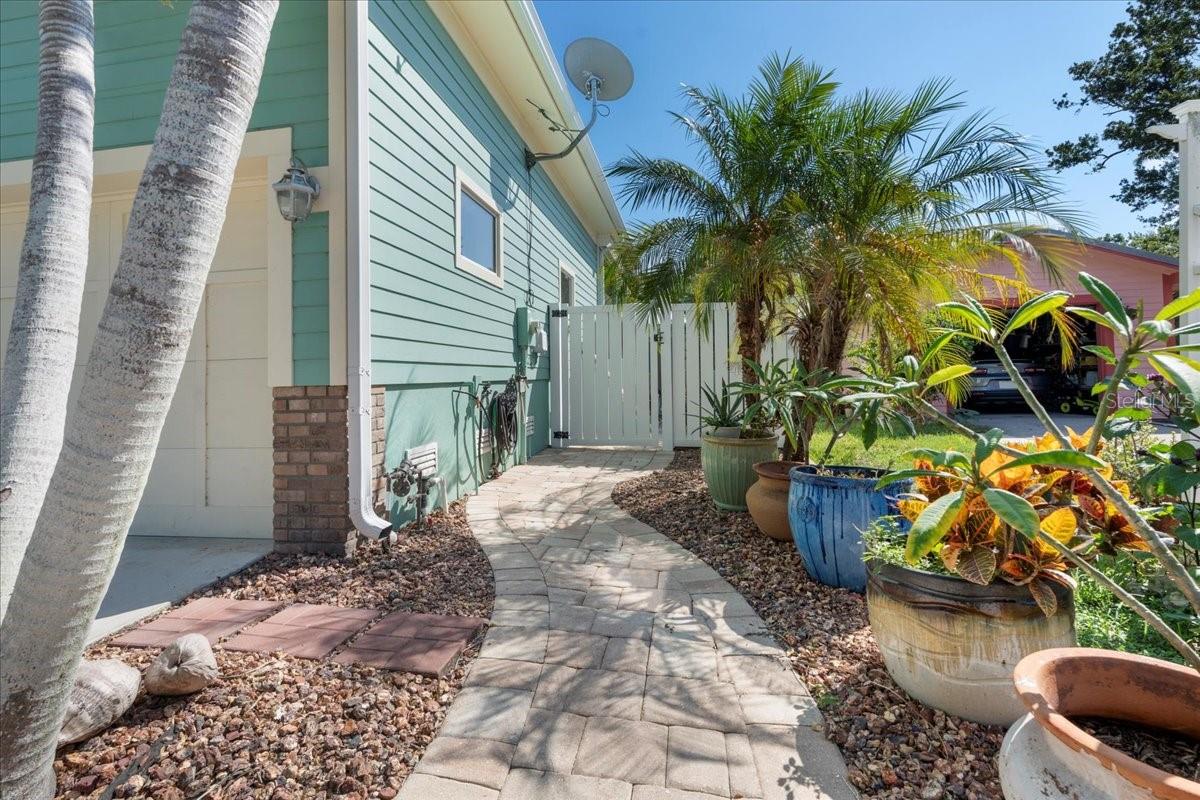 Image 40 of 47 For 233 Durrance Street