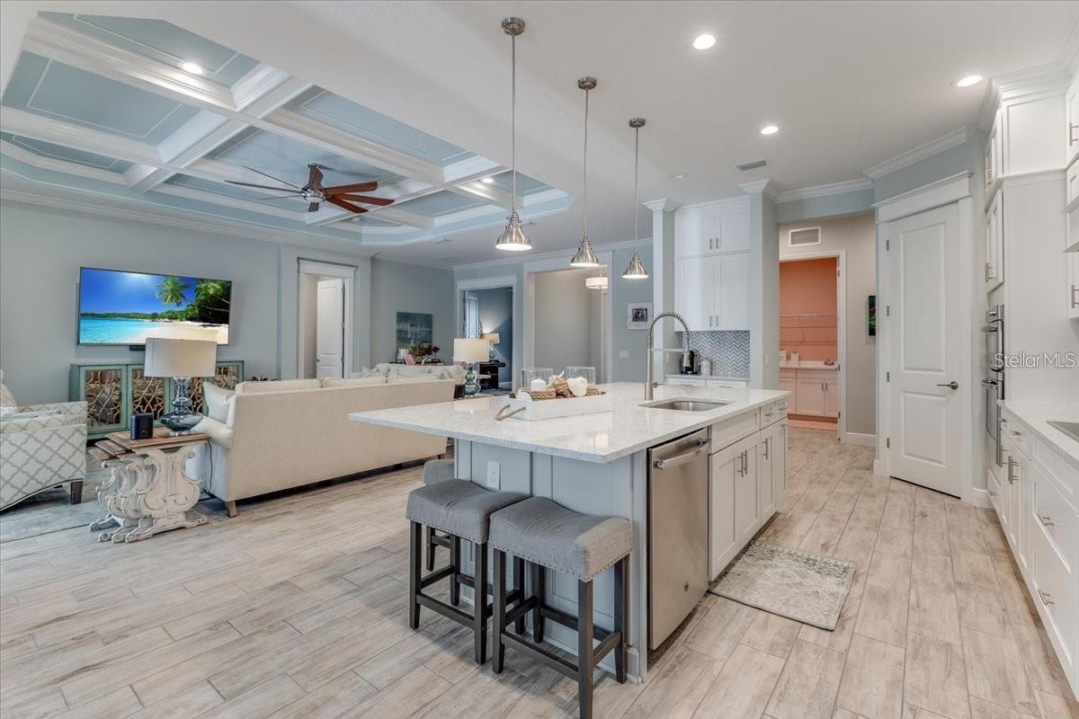 Image 4 of 33 For 21234 Chattahoochee Avenue