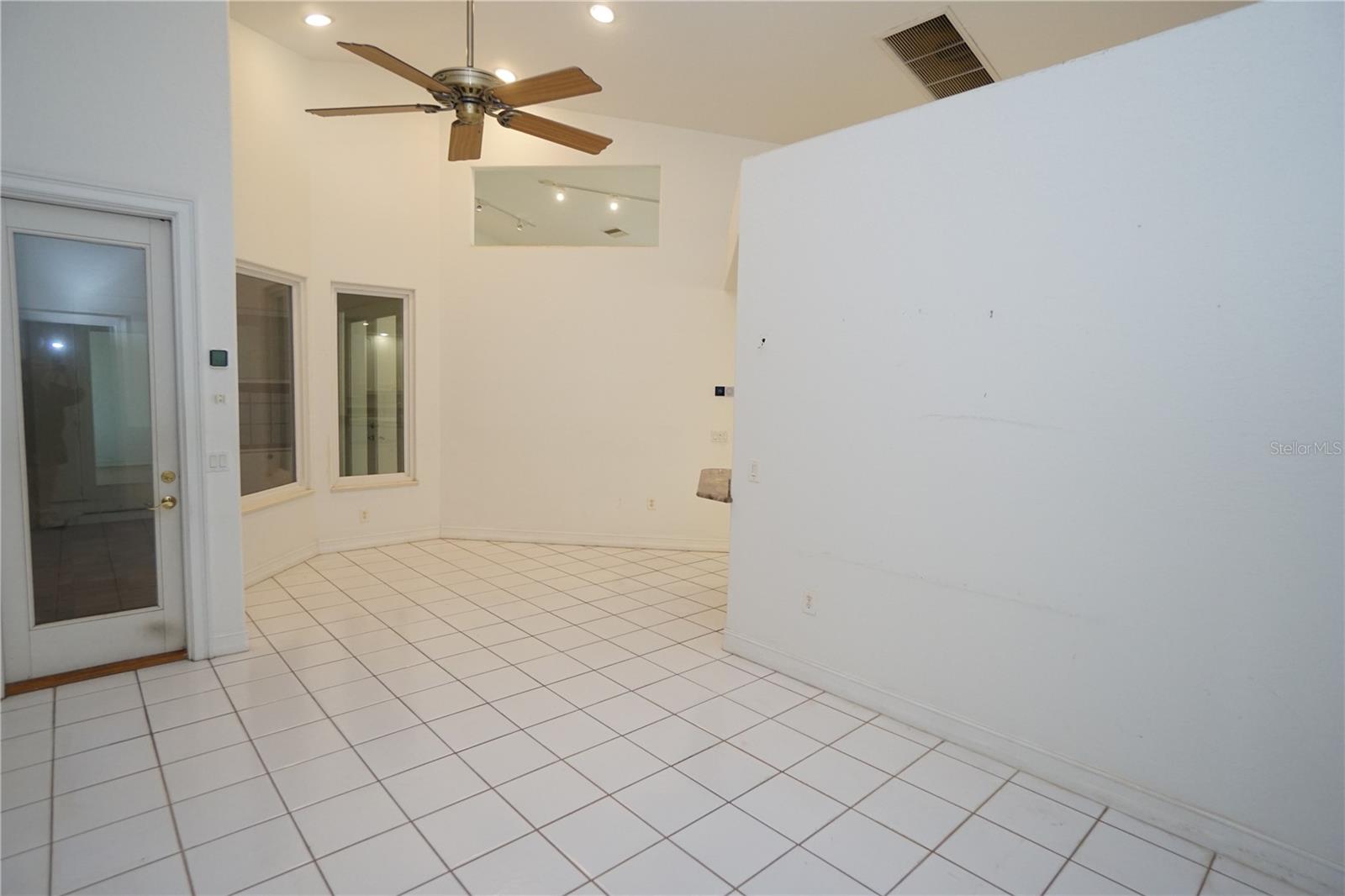 Image 16 of 61 For 3588 Tripoli Boulevard