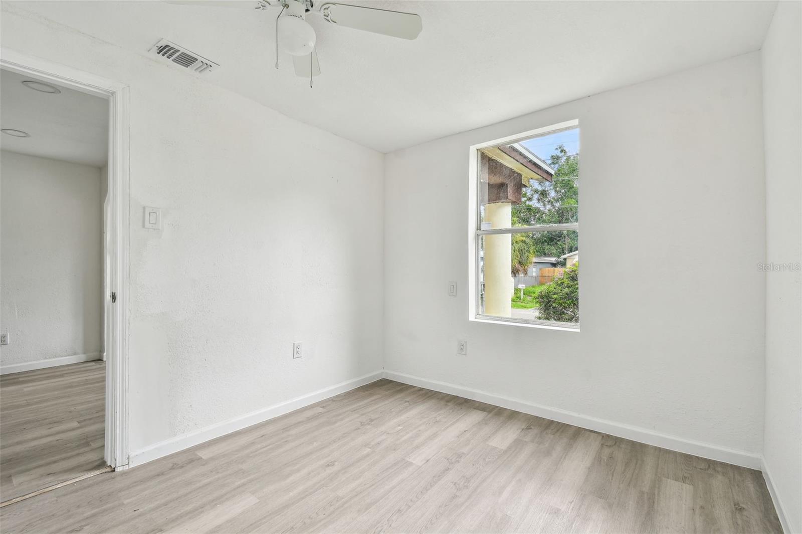 Image 44 of 80 For 2626 38th Avenue