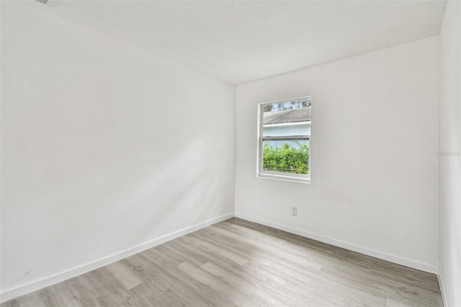 Image 64 of 80 For 2626 38th Avenue