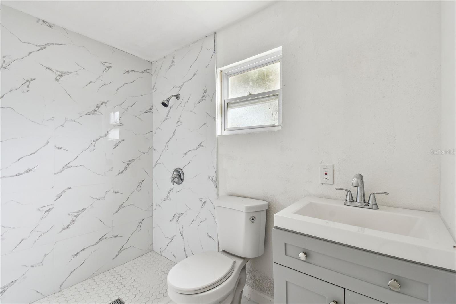 Image 78 of 80 For 2626 38th Avenue