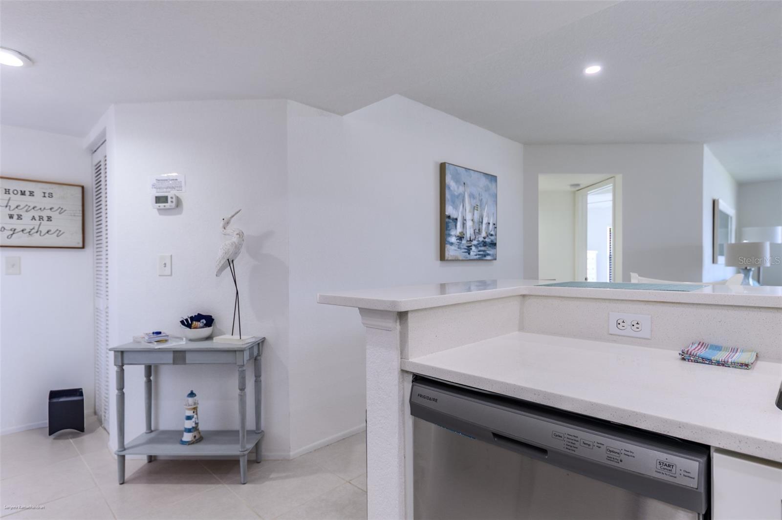 Image 12 of 44 For 2601 Marion Avenue 41c