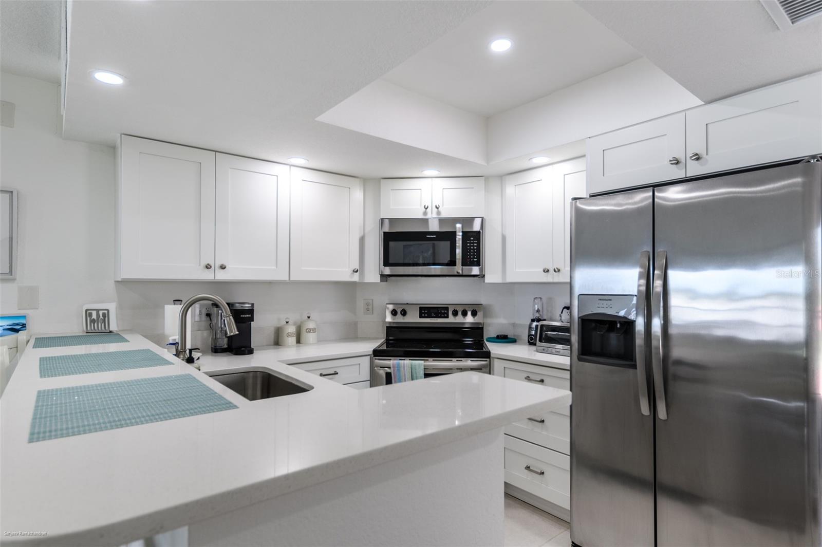 Image 9 of 44 For 2601 Marion Avenue 41c