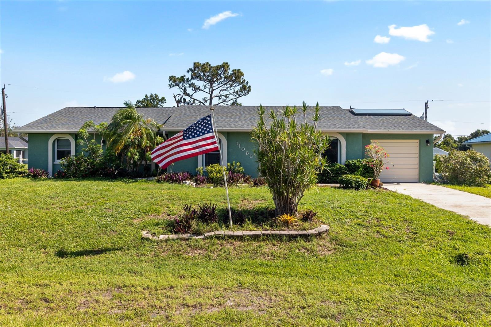 Image 3 of 36 For 11068 Jacqueline Avenue