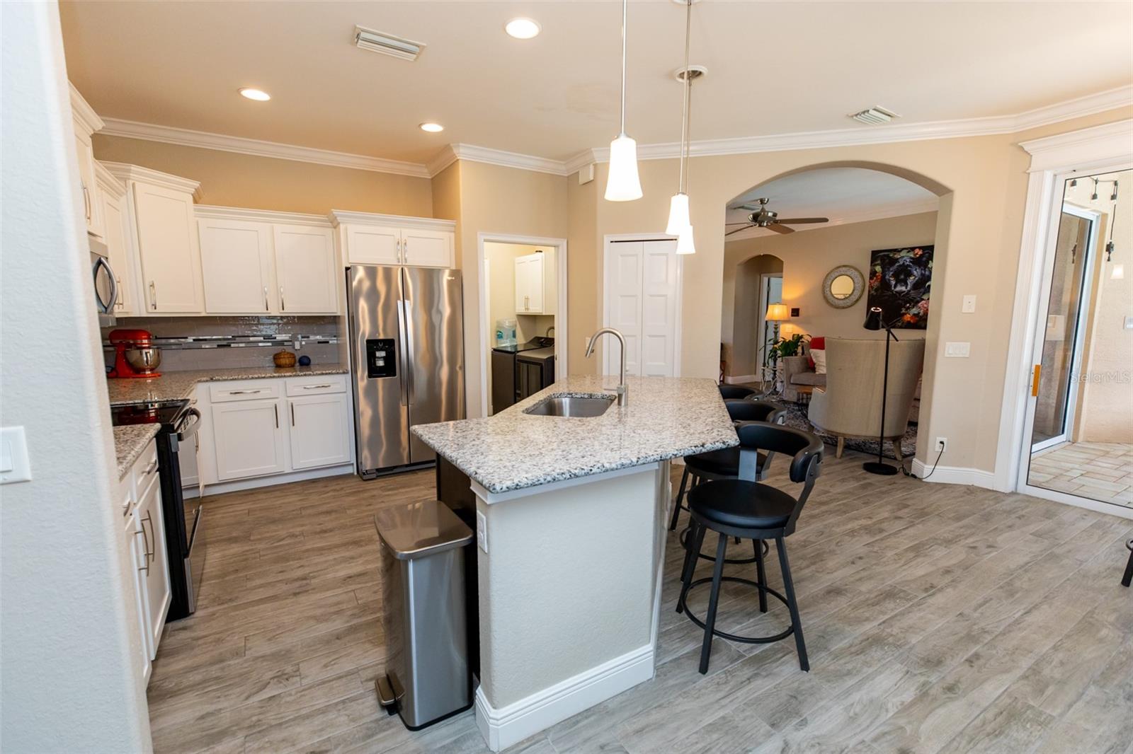 Image 13 of 47 For 4640 Price Boulevard