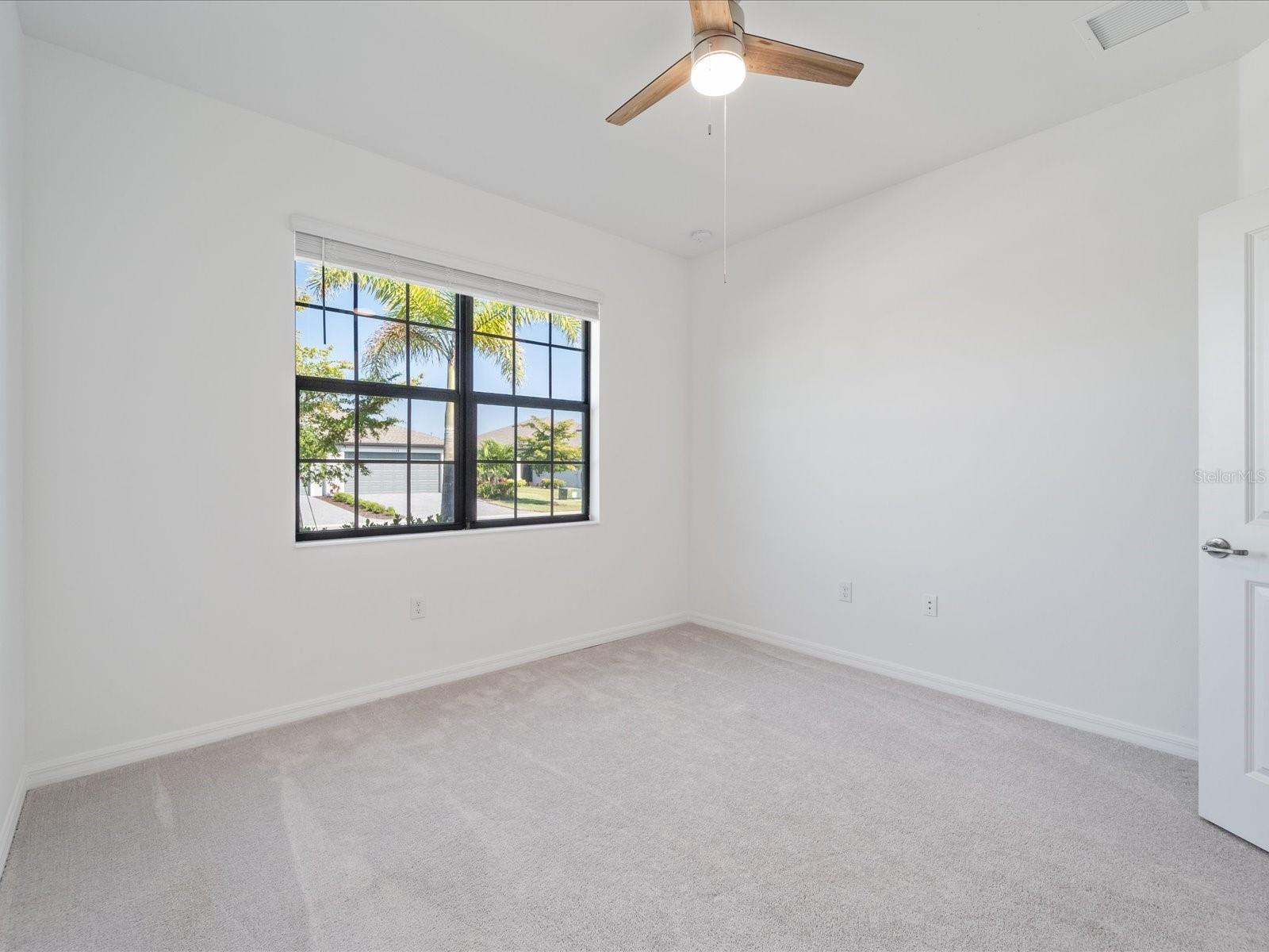 Image 29 of 48 For 2161 Gardenia Avenue