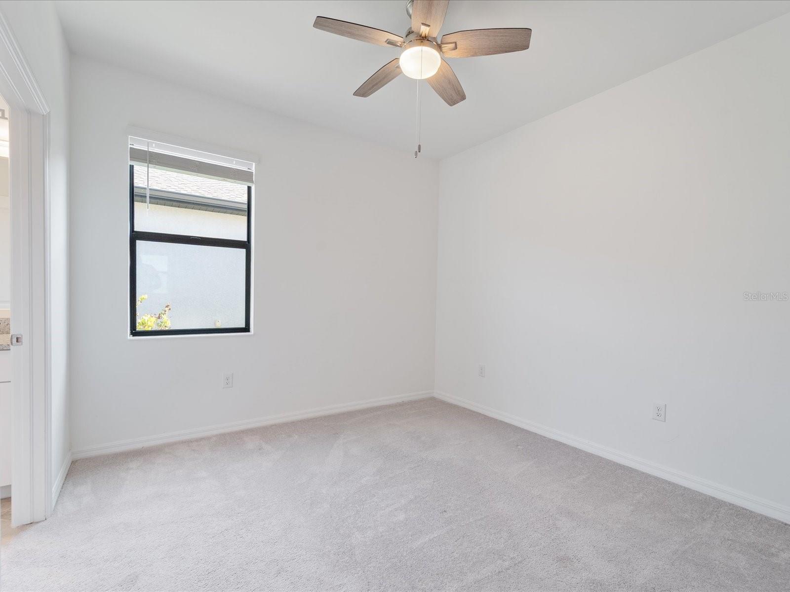 Image 34 of 48 For 2161 Gardenia Avenue
