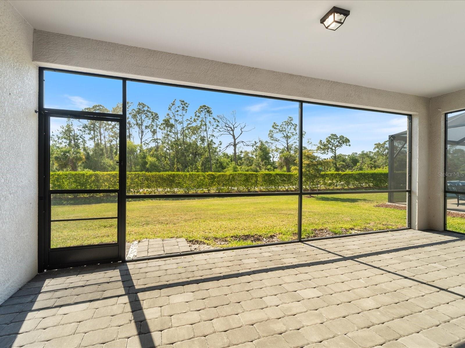 Image 41 of 48 For 2161 Gardenia Avenue