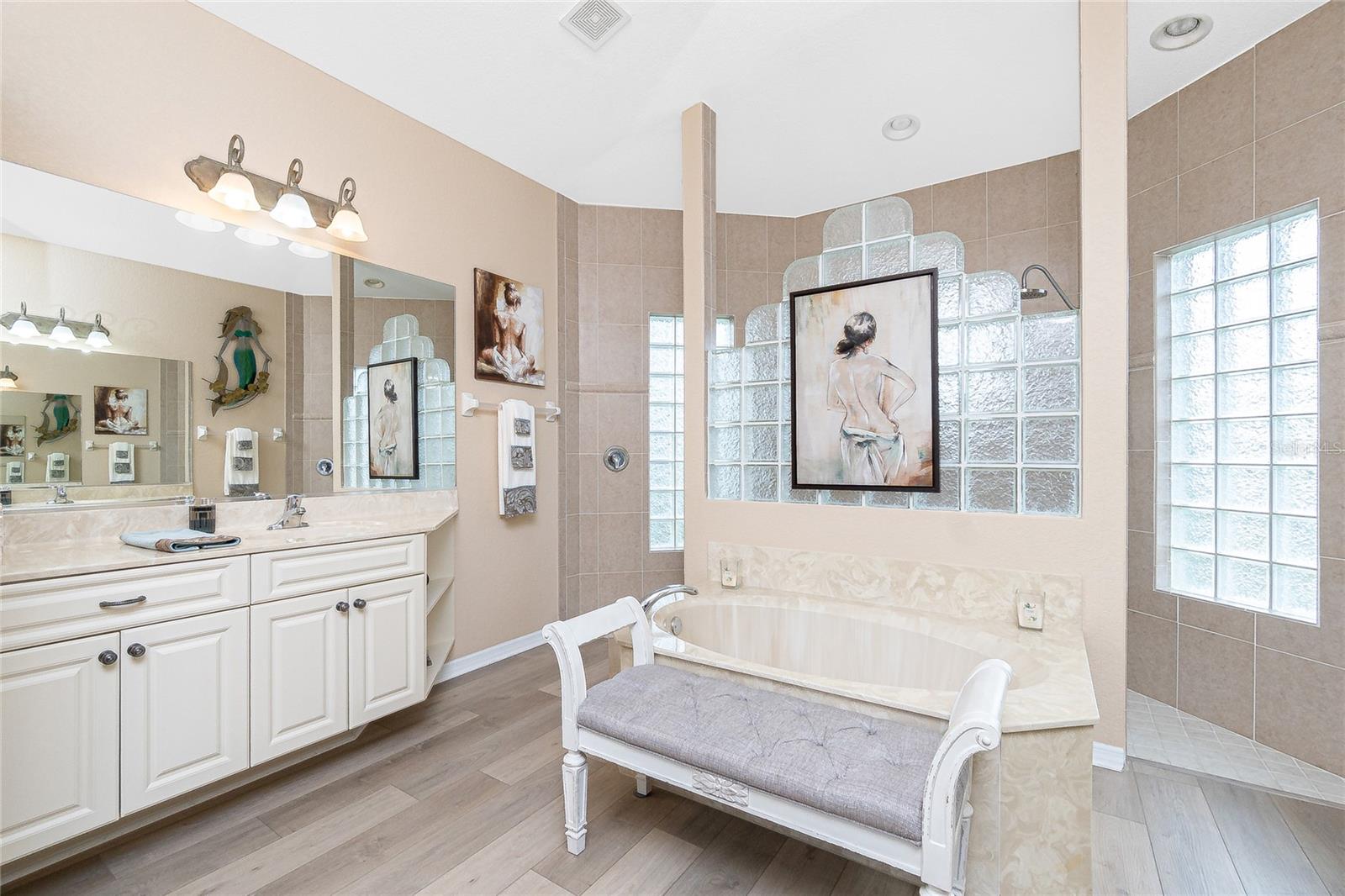 Image 28 of 60 For 9954 Audrey Street