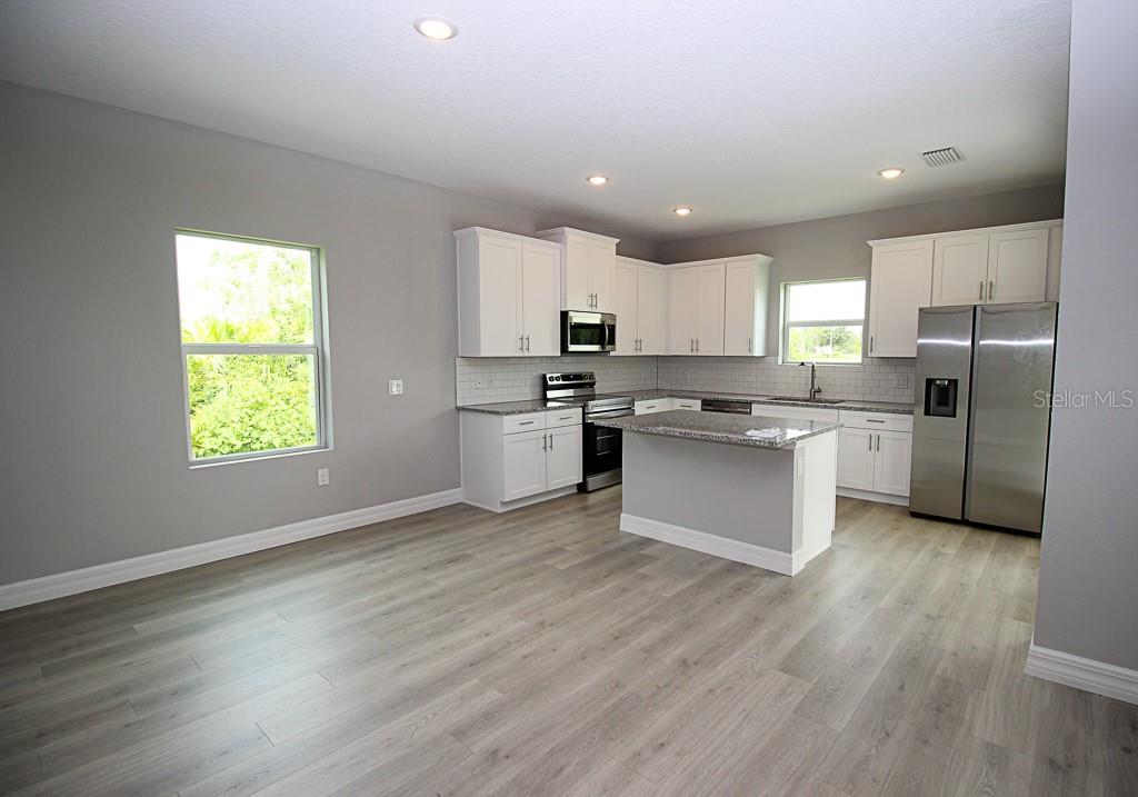 Image 7 of 18 For 25248 Punta Madryn Avenue